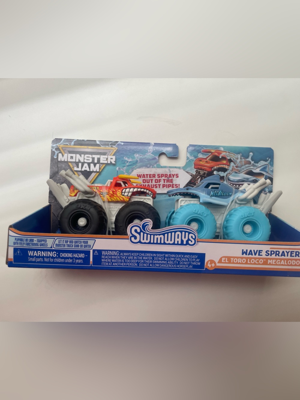 Monster Jam Wave Sprayers pool toys El Toro Loco & Megladom